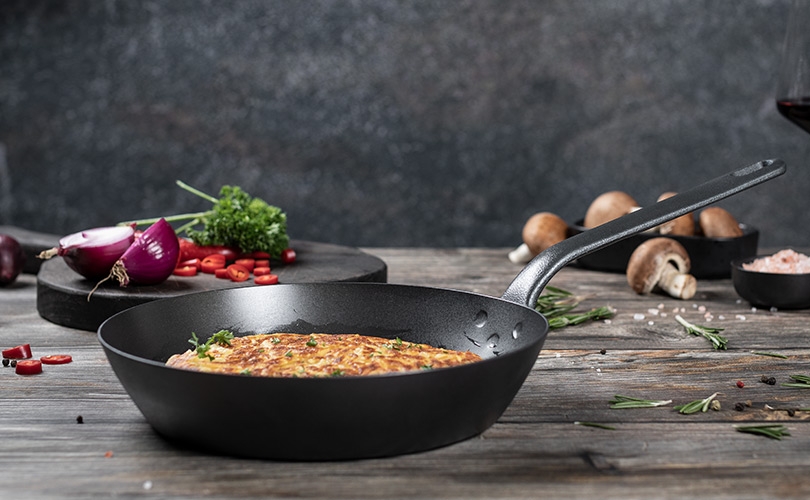 Black Star Eisenpfanne 