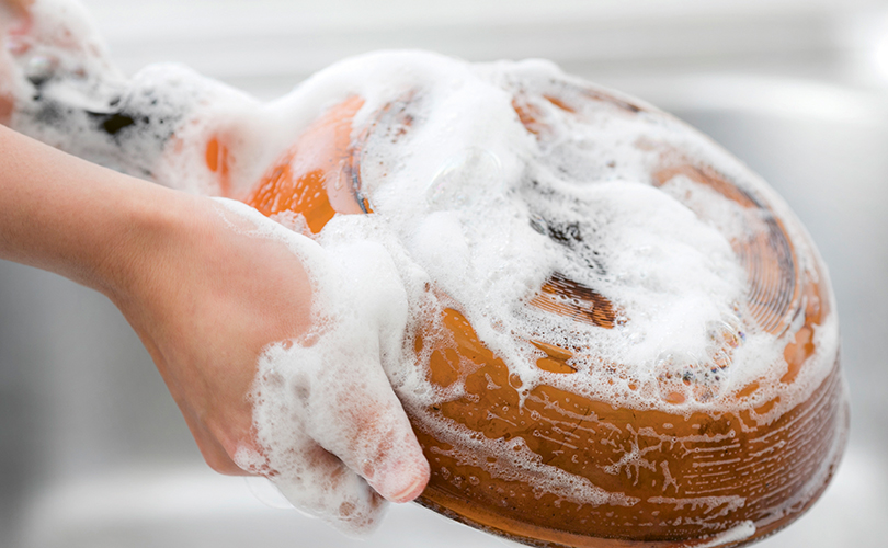 Bratpfannen reinigen