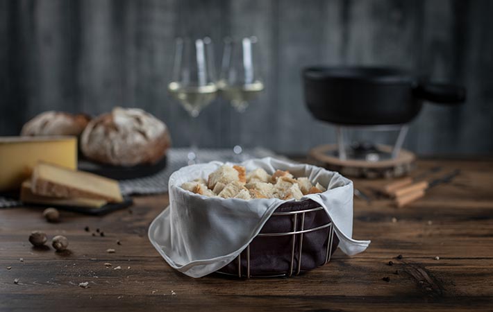 Bread basket and bread bag